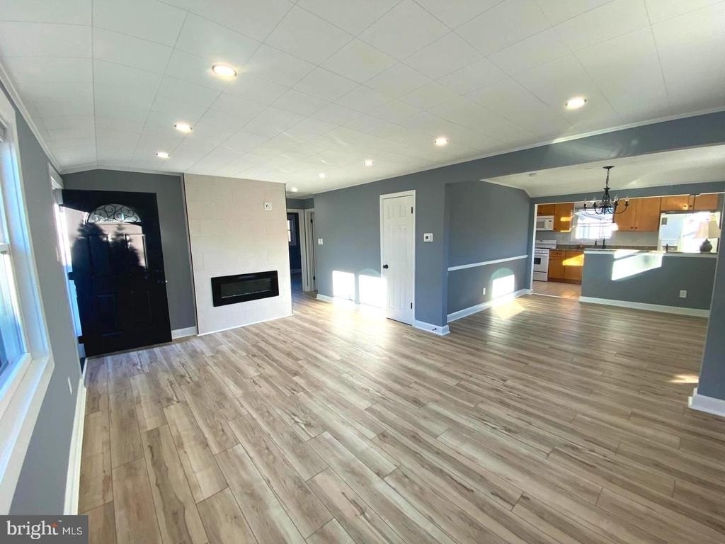 11005 Amherst Avenue - Photo 4