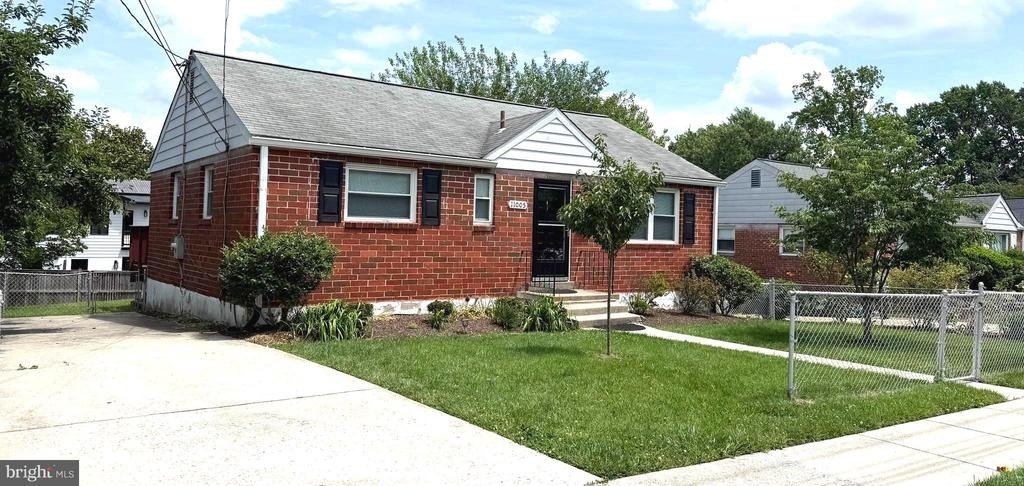 11005 Amherst Avenue - Photo 1