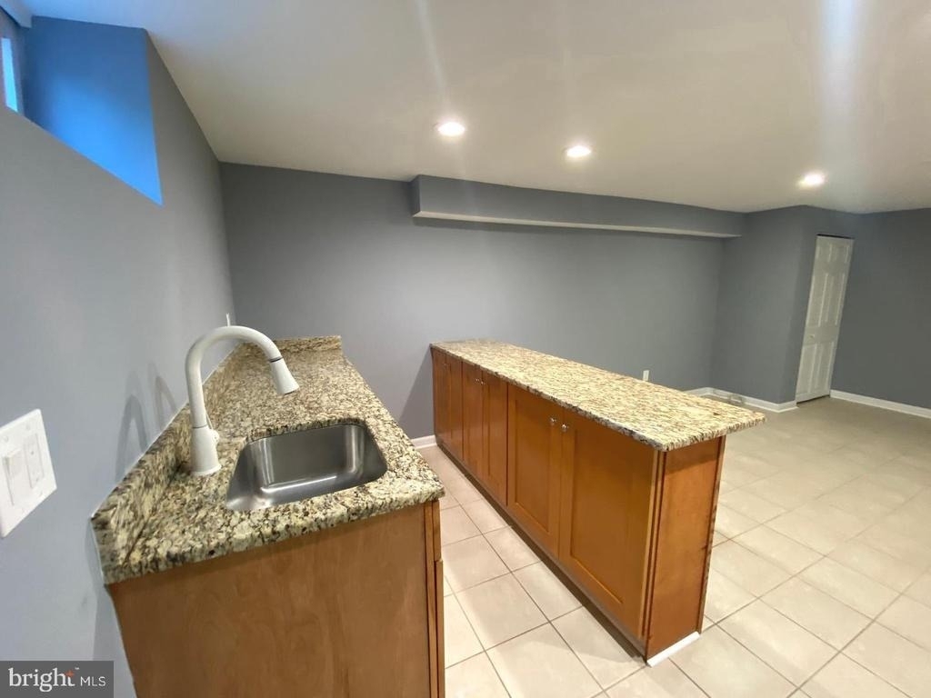 11005 Amherst Avenue - Photo 30