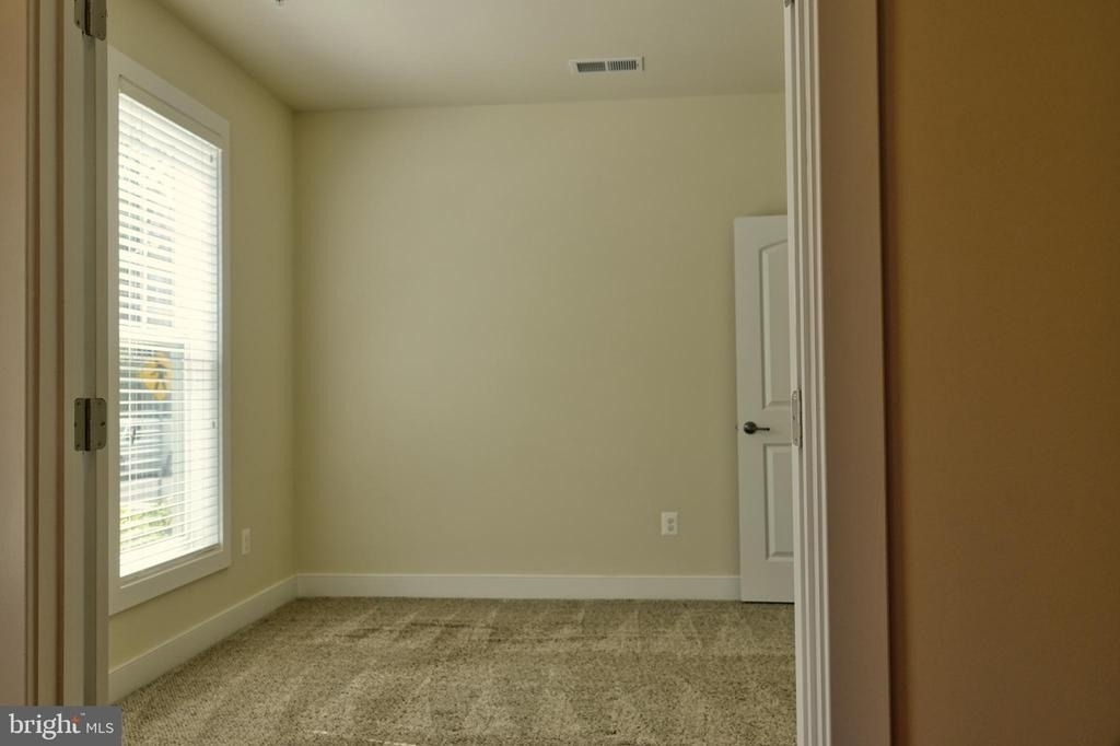 219 Baldwin Street - Photo 15