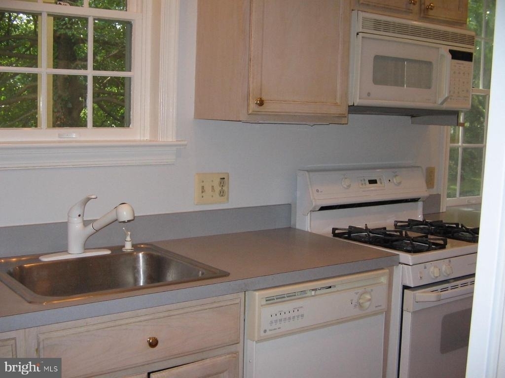 812 Woodside Parkway - Photo 20