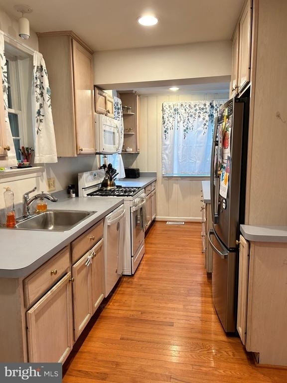 812 Woodside Parkway - Photo 16