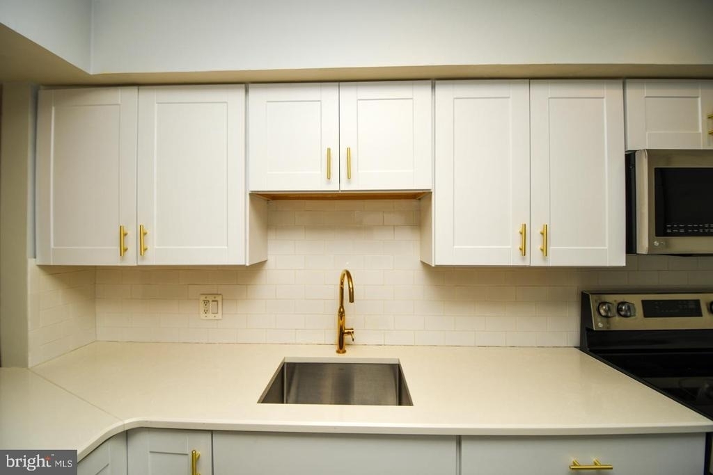 10715 Hampton Mill - Photo 8