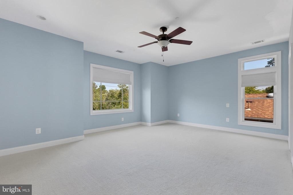 7607 Newmarket Drive - Photo 14