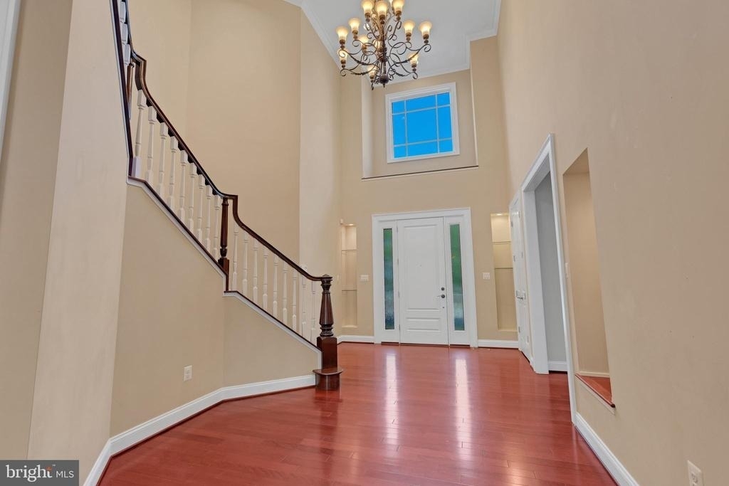 7607 Newmarket Drive - Photo 2