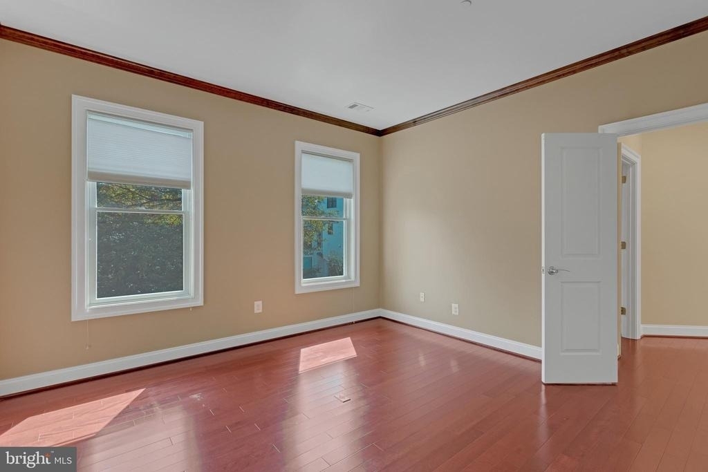 7607 Newmarket Drive - Photo 17