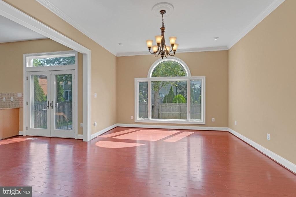 7607 Newmarket Drive - Photo 3