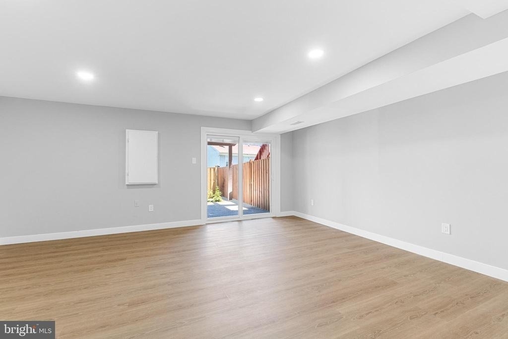 11409 Berland Place - Photo 14