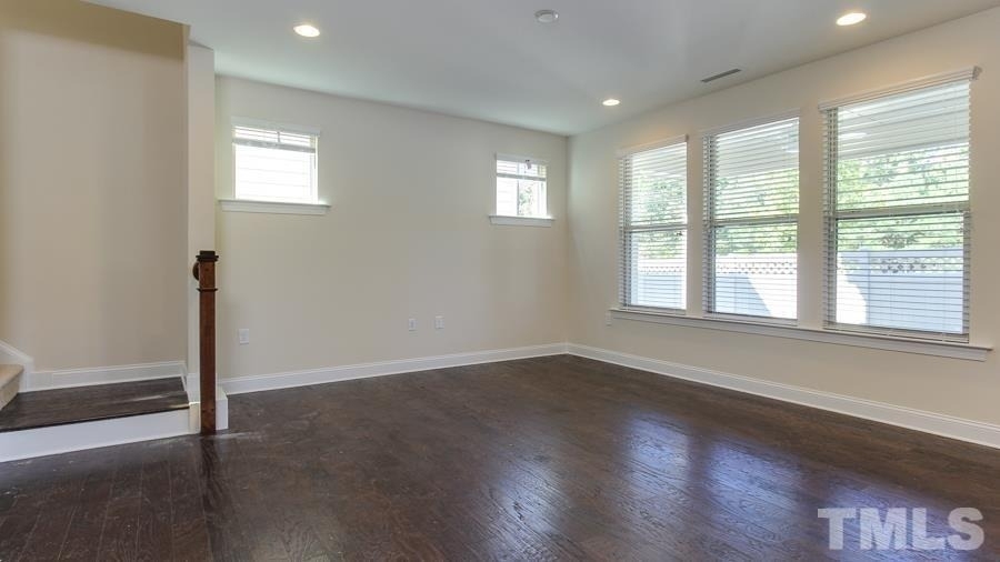 213 Begen Street - Photo 9