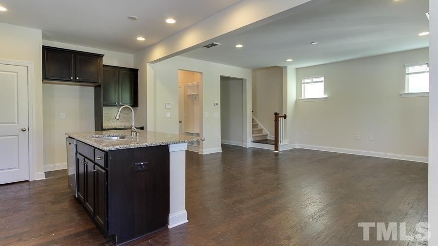 213 Begen Street - Photo 6
