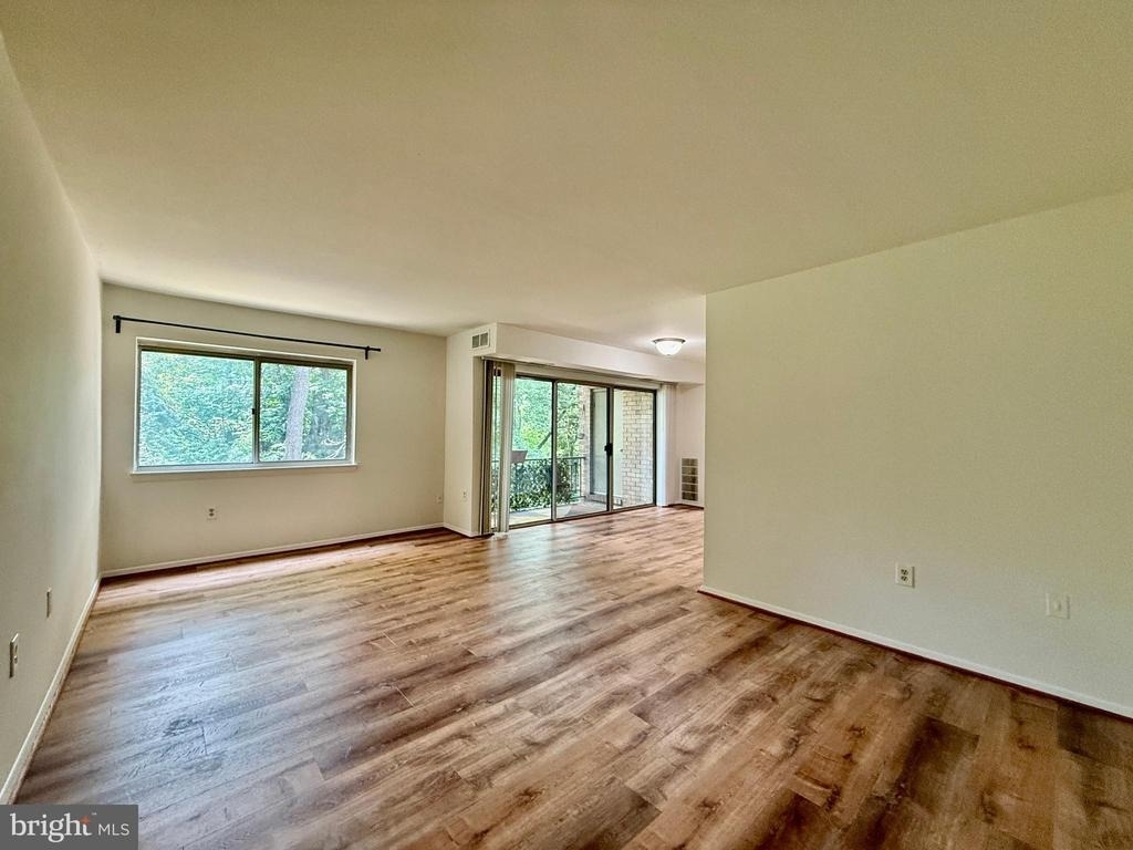 12204 Braxfield Court - Photo 4
