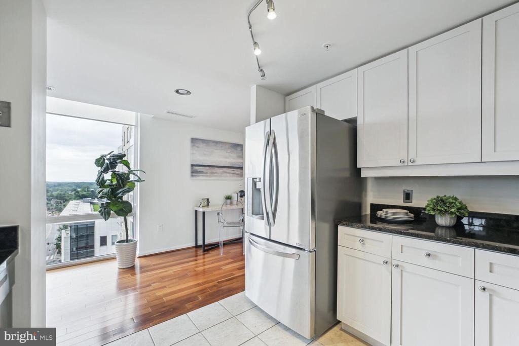 930 Wayne Avenue - Photo 17