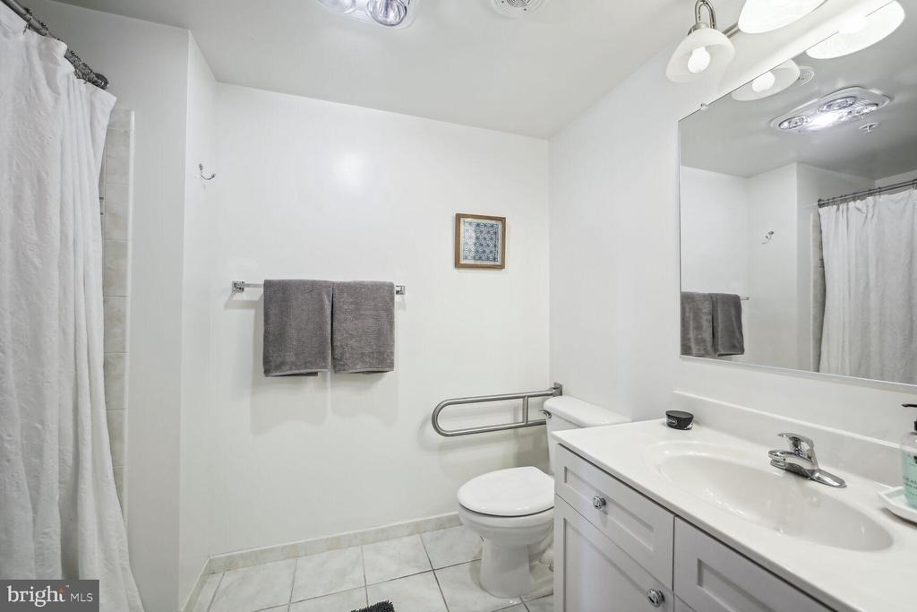 930 Wayne Avenue - Photo 25