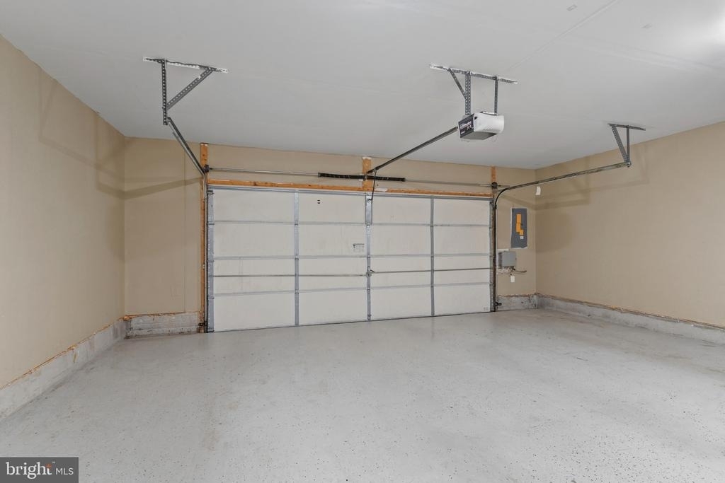 8852 Purple Iris Lane - Photo 36