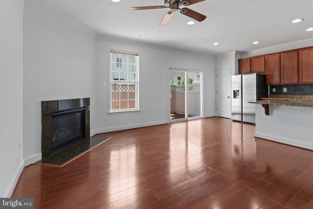 8852 Purple Iris Lane - Photo 20