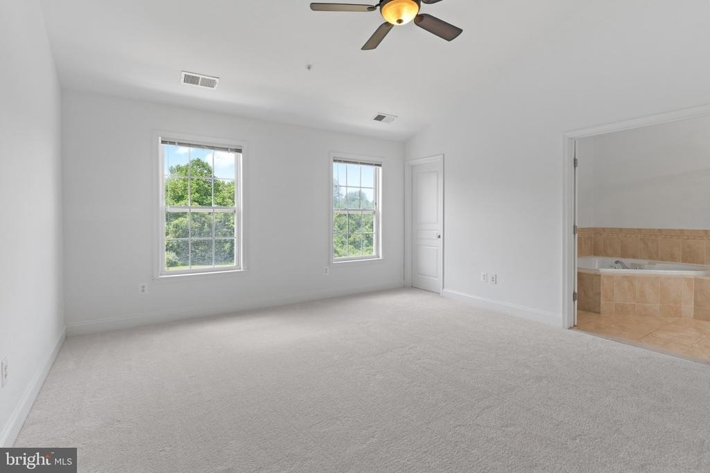 8852 Purple Iris Lane - Photo 23