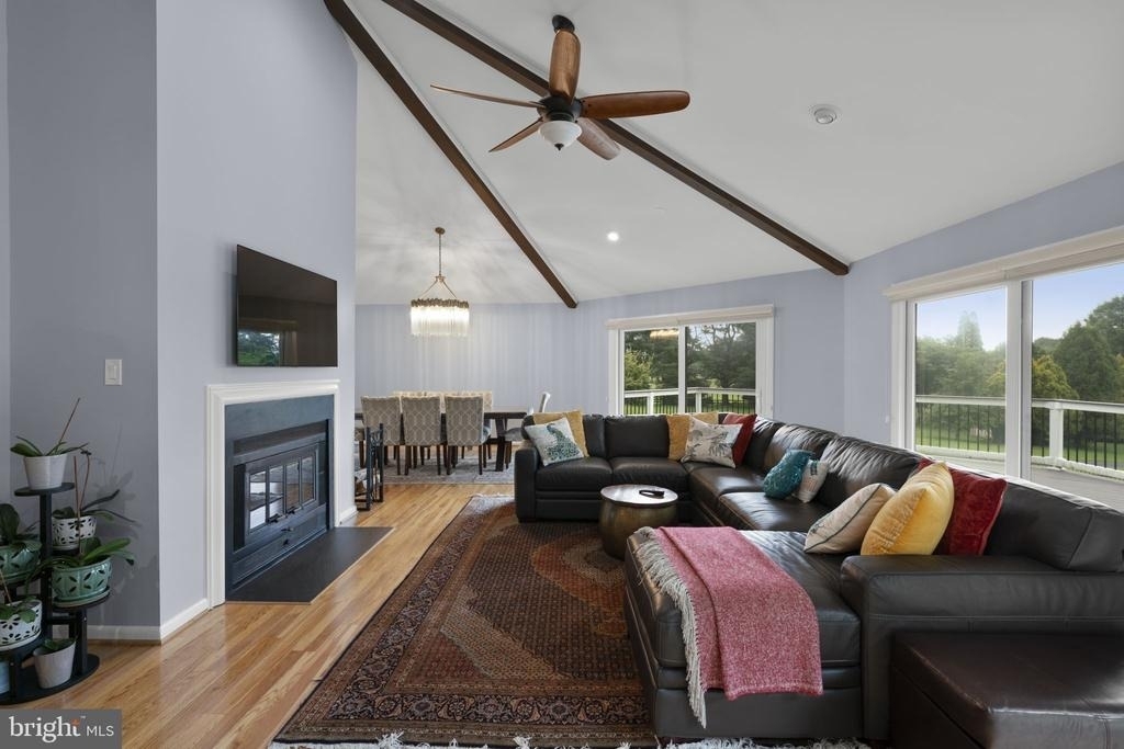 1920 Woodstock Road - Photo 4