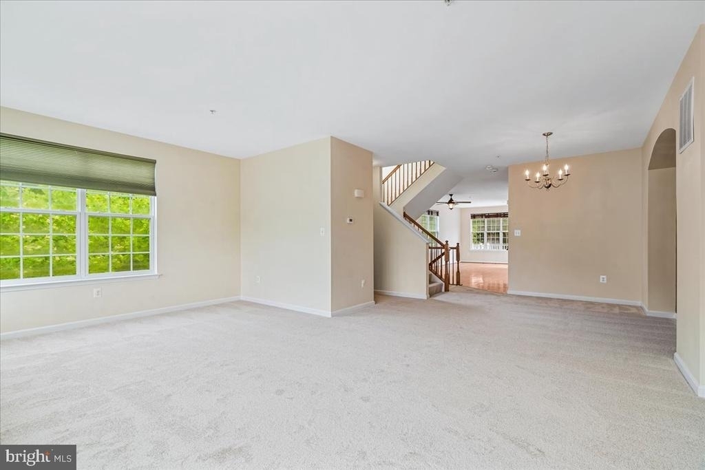 5053 Wesley Square - Photo 30