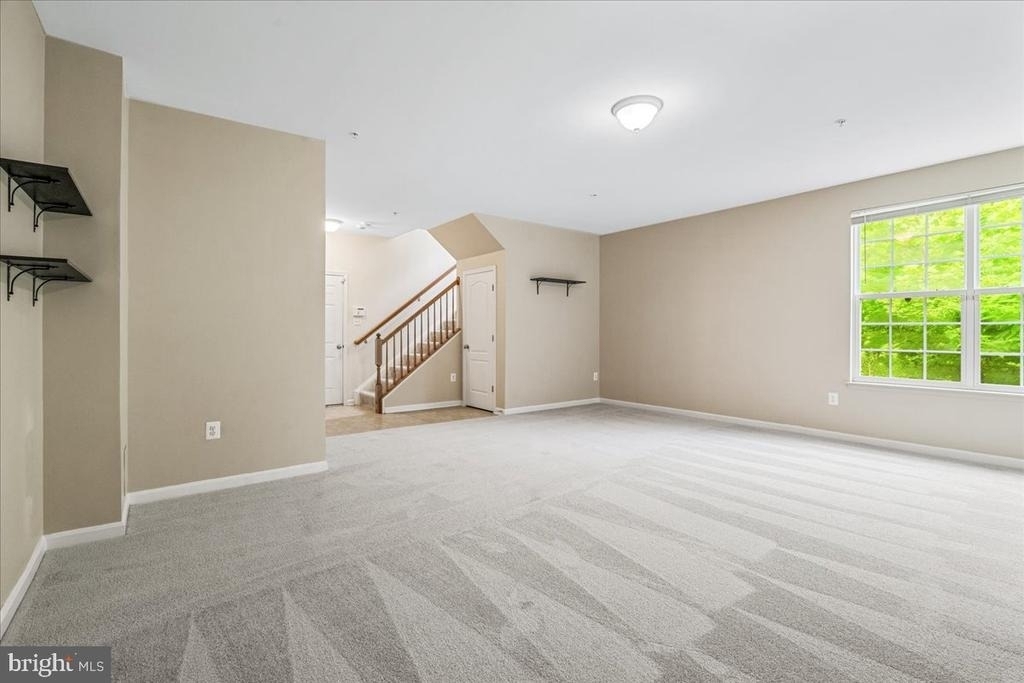 5053 Wesley Square - Photo 32