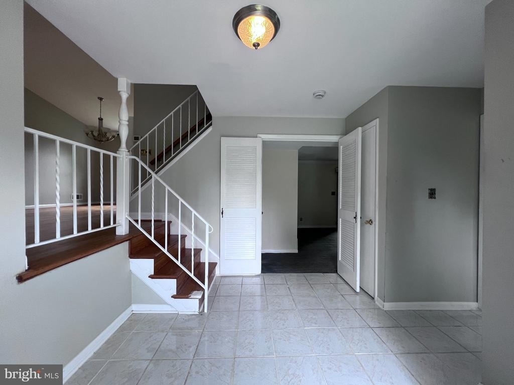 8407 Thornton Road - Photo 2
