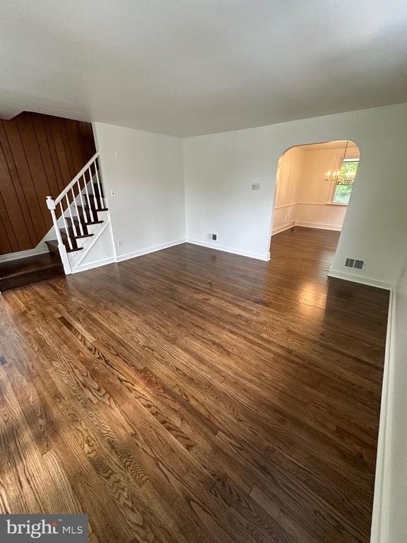 1122 Coyne Place - Photo 4