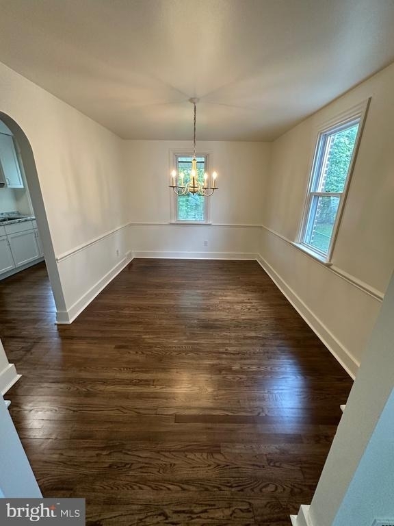 1122 Coyne Place - Photo 5