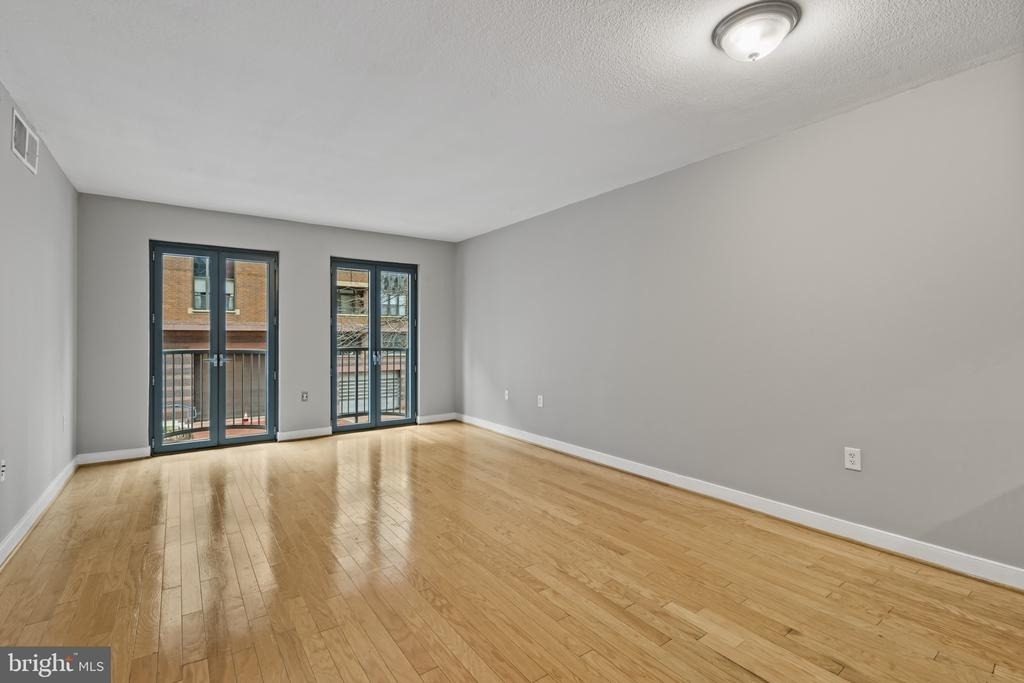 1117 10th Street Nw - Photo 4