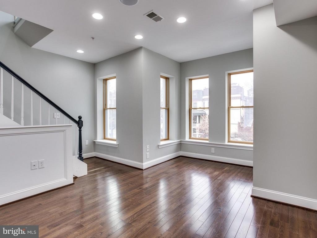 1234 Euclid Street Nw - Photo 7