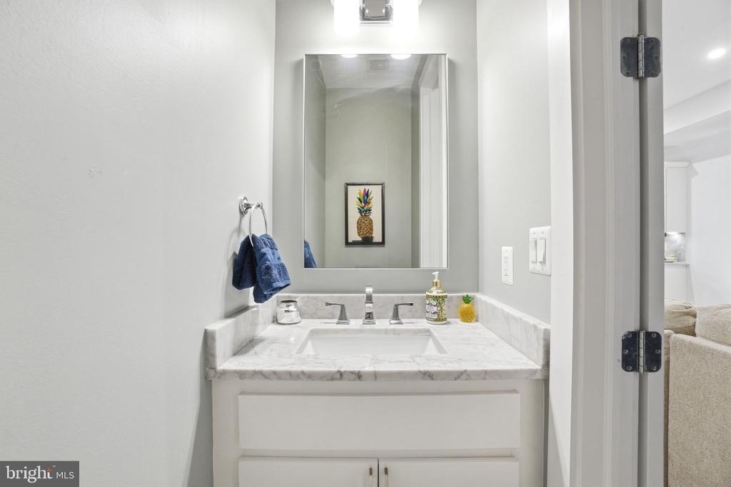 145 Adams Street Nw - Photo 5