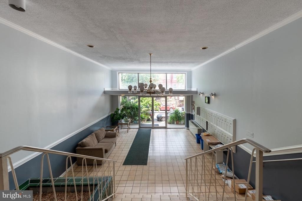 305 C Street Ne - Photo 29