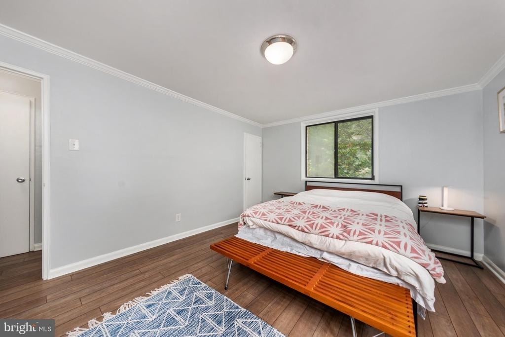 305 C Street Ne - Photo 16