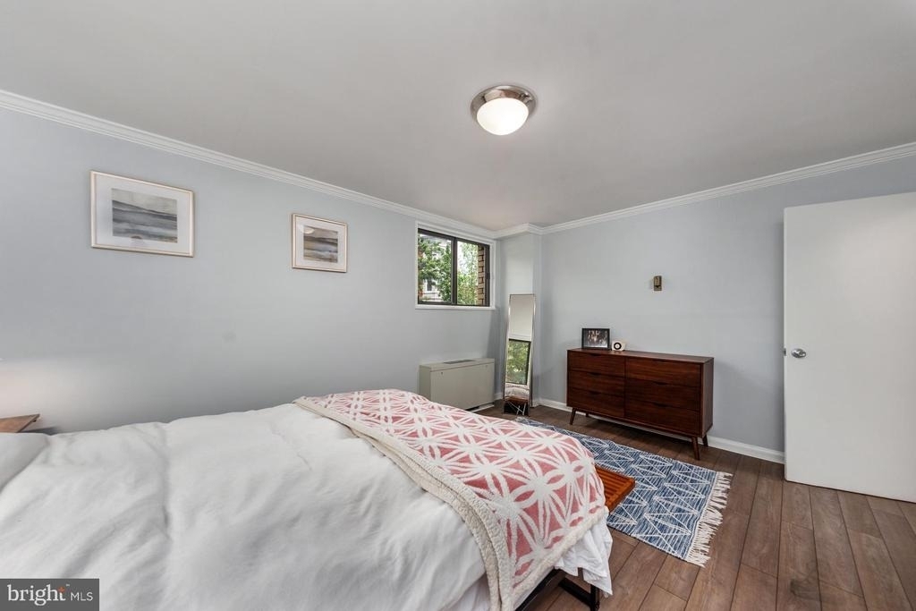 305 C Street Ne - Photo 14