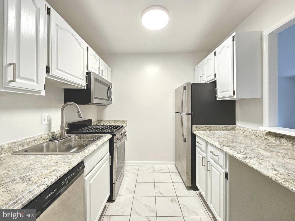 1280 21st Street Nw - Photo 14
