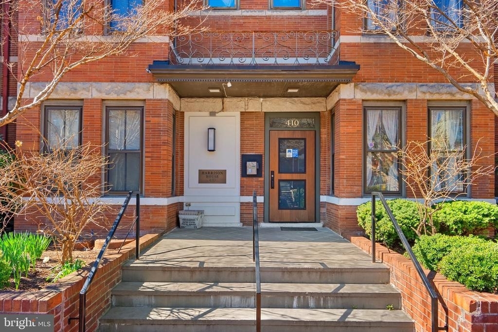410 11th Street Ne - Photo 3