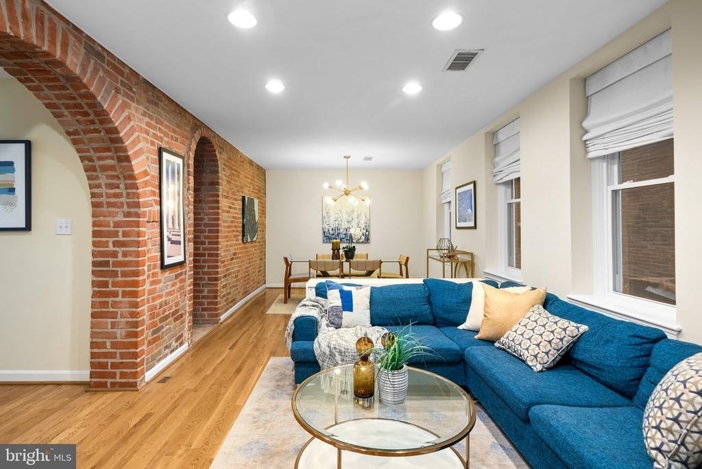 410 11th Street Ne - Photo 9