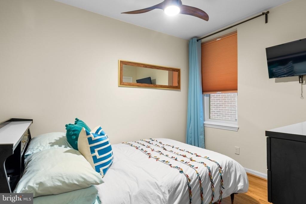 410 11th Street Ne - Photo 22