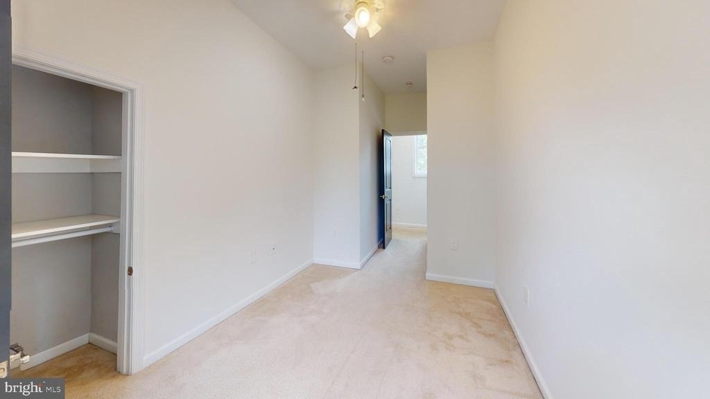452 Oakwood Street Se - Photo 13