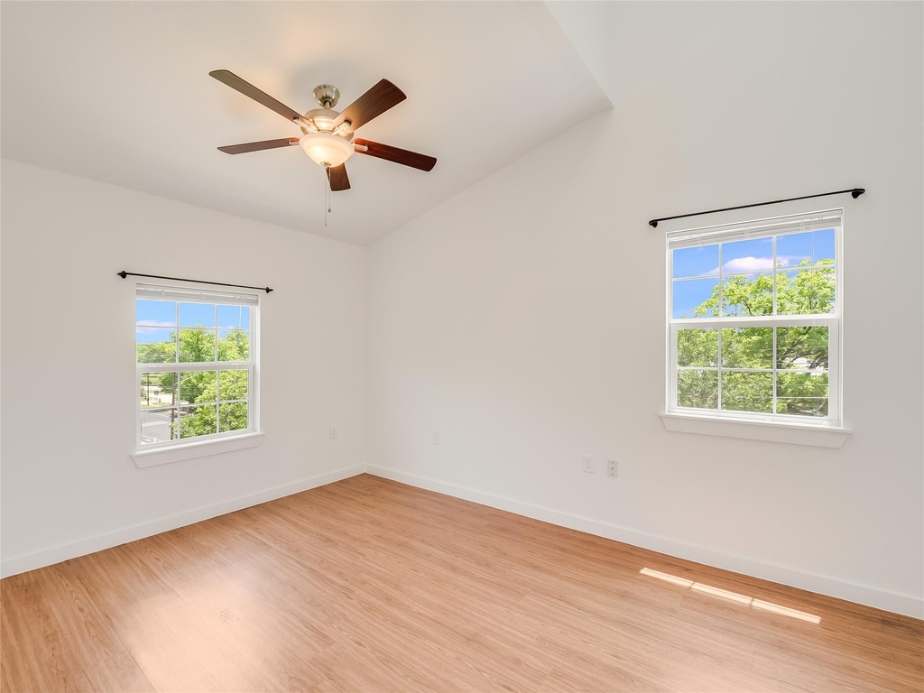 2200 Rosewood Ave - Photo 1