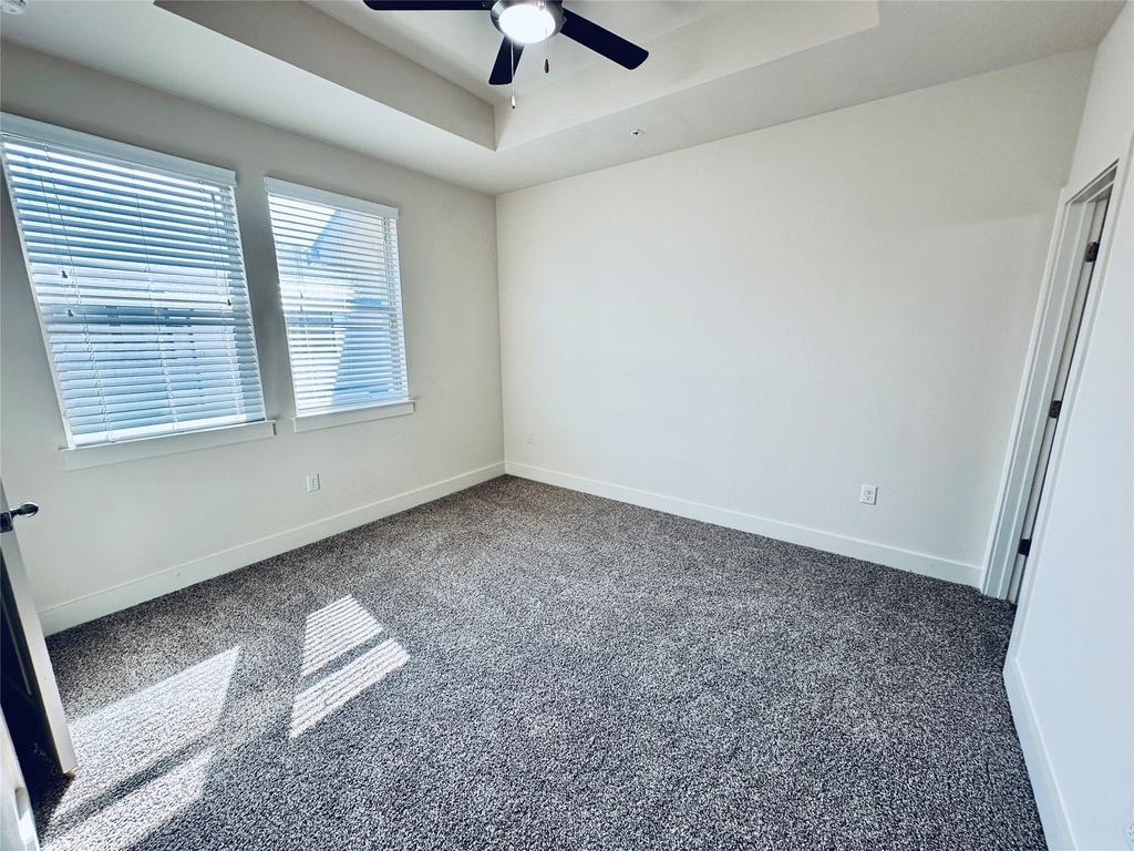 2216 Creekside Ln - Photo 28