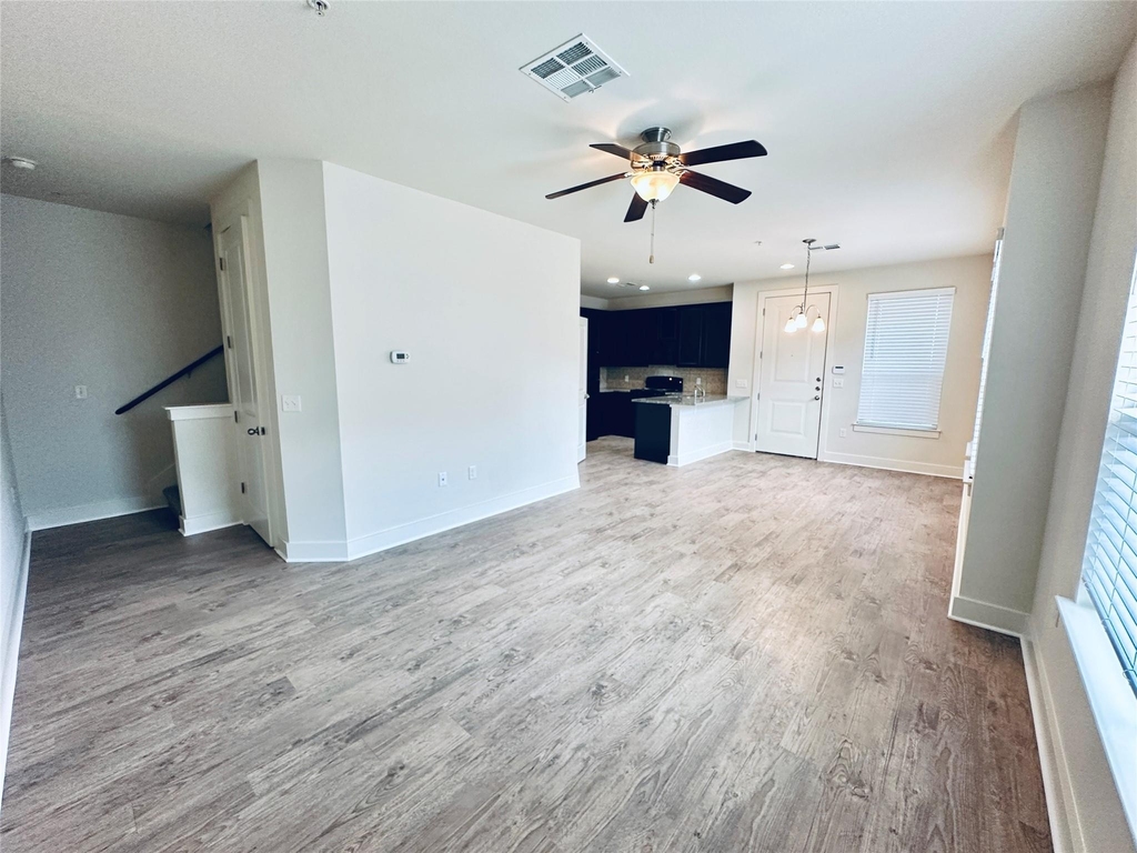 2216 Creekside Ln - Photo 12