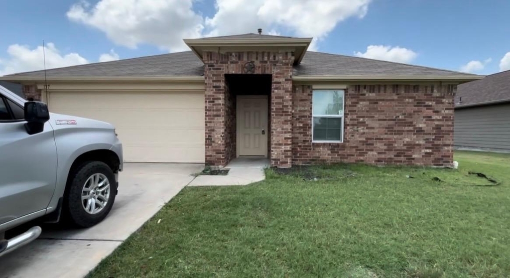 137 Rafe Ct - Photo 1