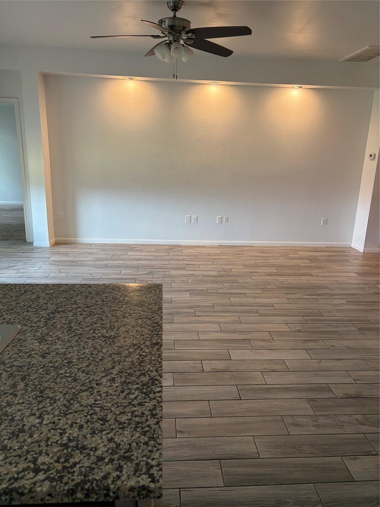 137 Rafe Ct - Photo 30