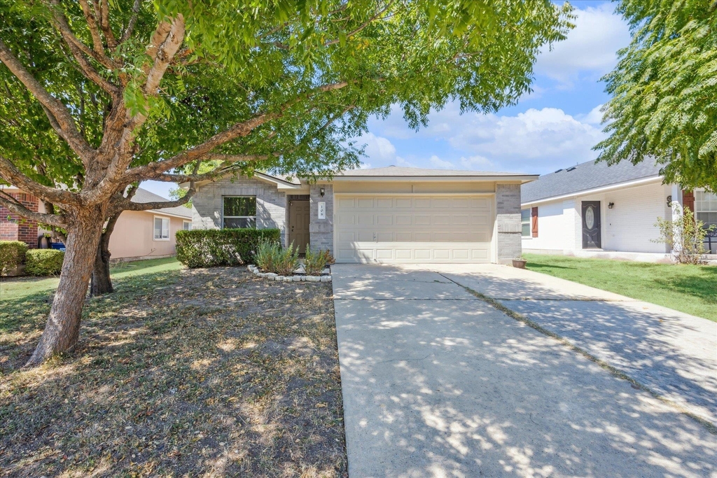 108 Loryn Dr - Photo 0