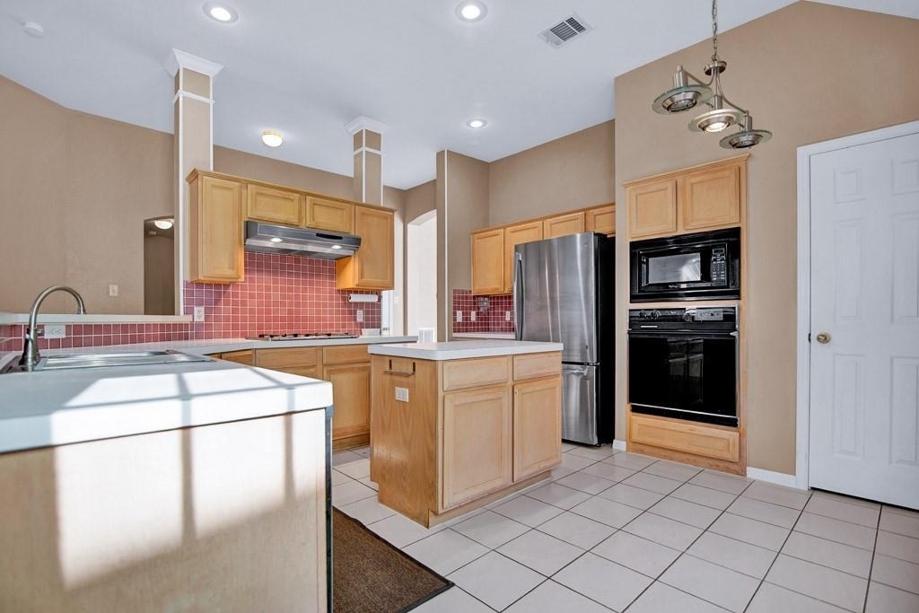 1901 Dapplegrey Ln - Photo 21