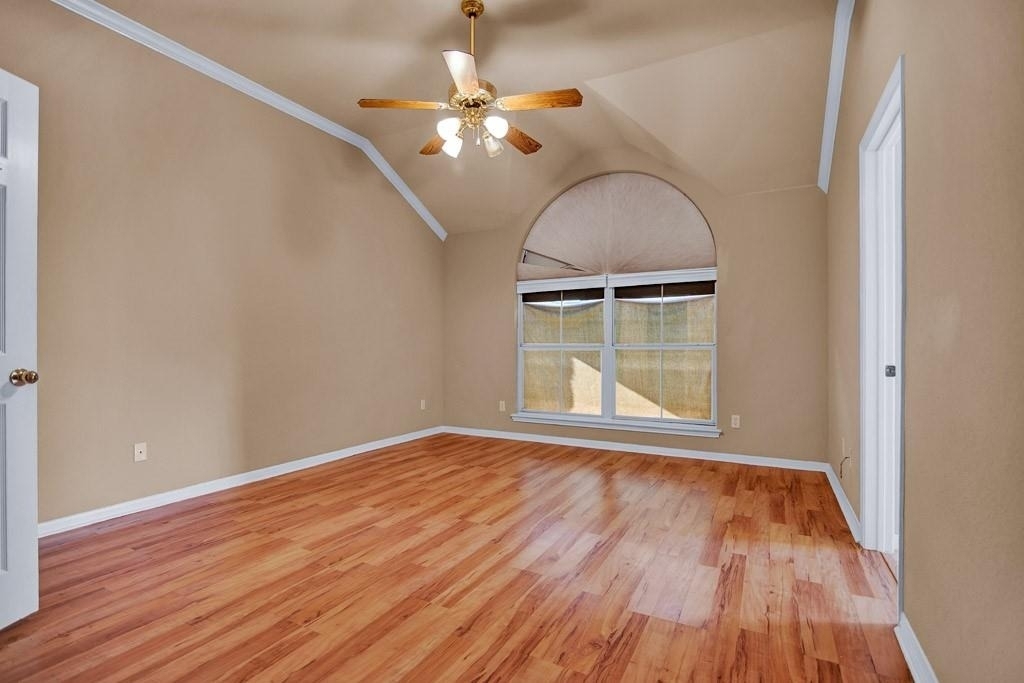 1901 Dapplegrey Ln - Photo 10
