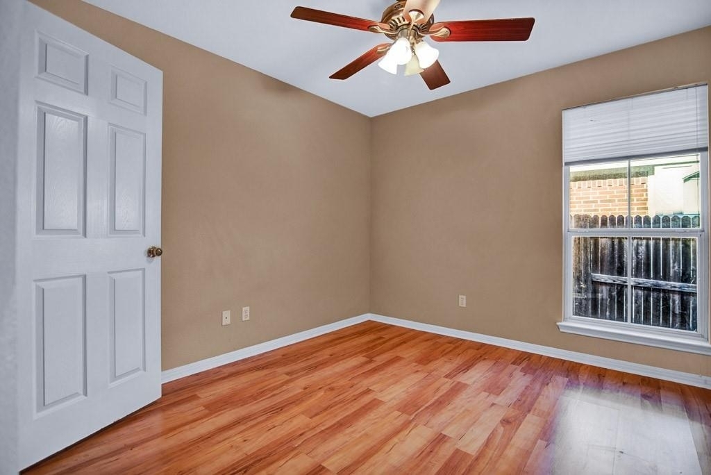 1901 Dapplegrey Ln - Photo 8