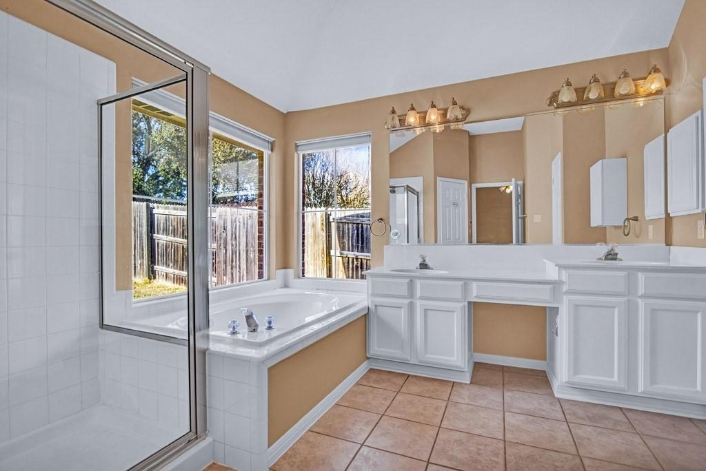 1901 Dapplegrey Ln - Photo 13