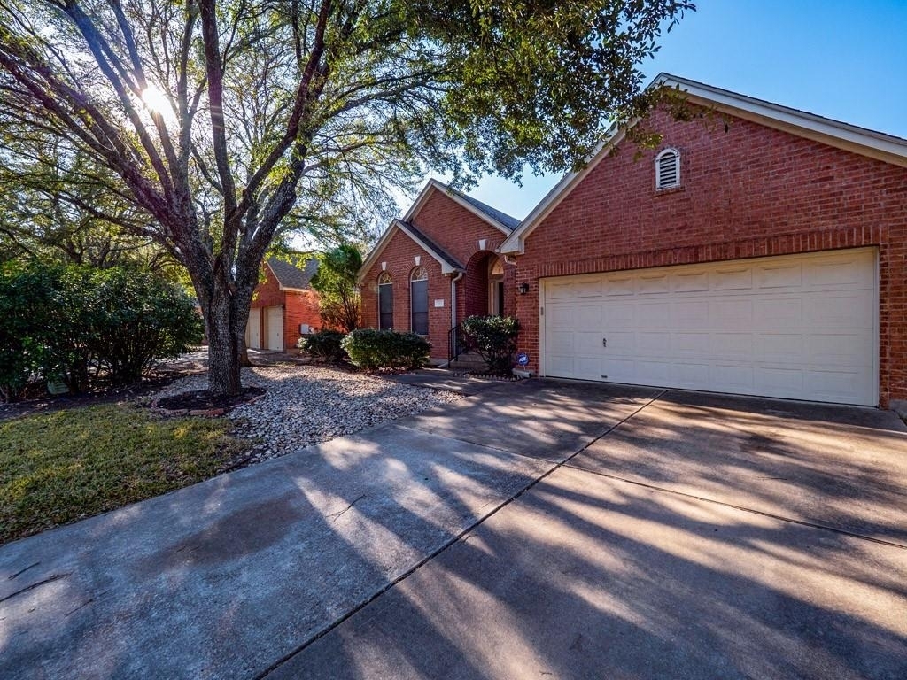 1901 Dapplegrey Ln - Photo 27