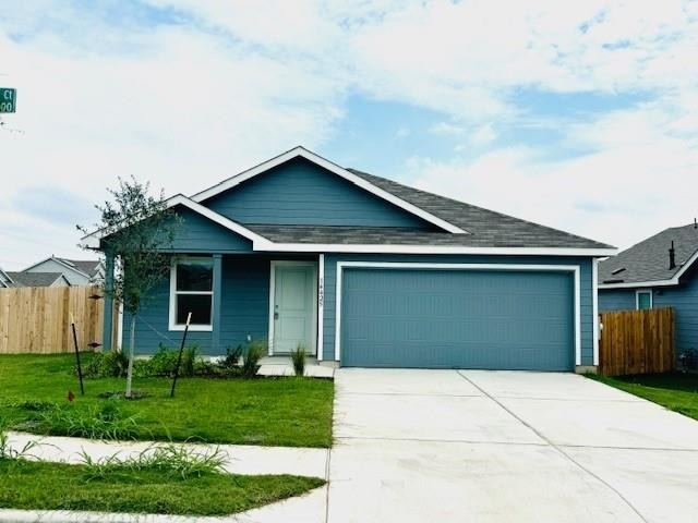 14425 Treyvon Rd - Photo 1