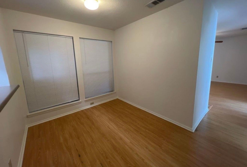 3115 Helms St - Photo 9